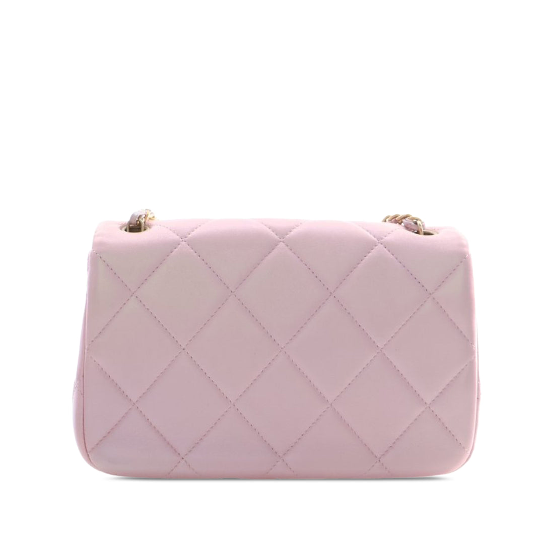 Chanel Mini Matelassé Iridescent Cuir d’agneau Perley à rabat