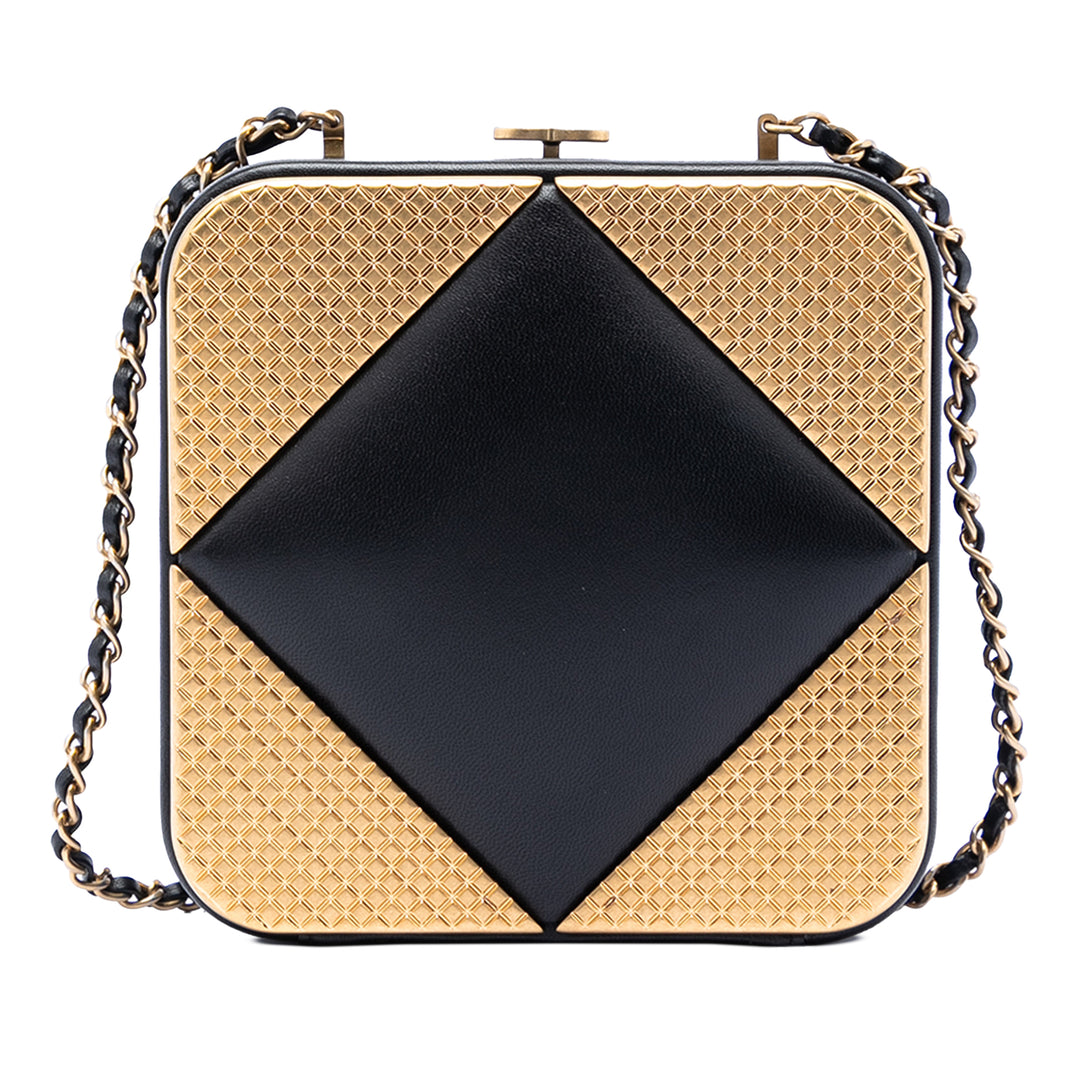 Chanel CC Cuir d’agneau et Metal Square Pochette avec chaîne