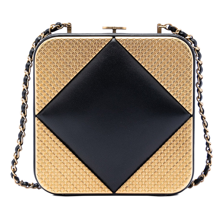 Chanel CC Cuir d’agneau et Metal Square Pochette avec chaîne
