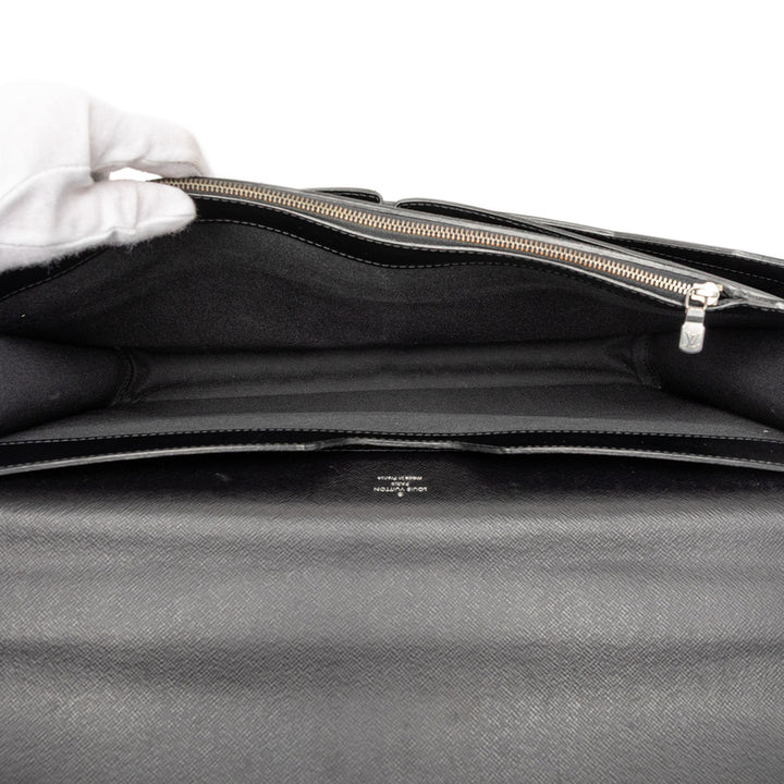 Louis Vuitton Taiga Robusto 1