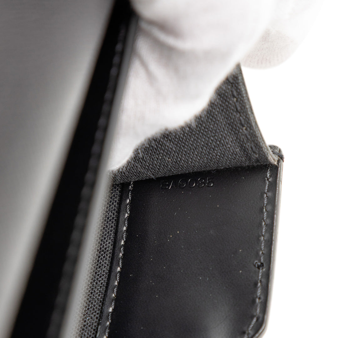 Louis Vuitton Taiga Robusto 1