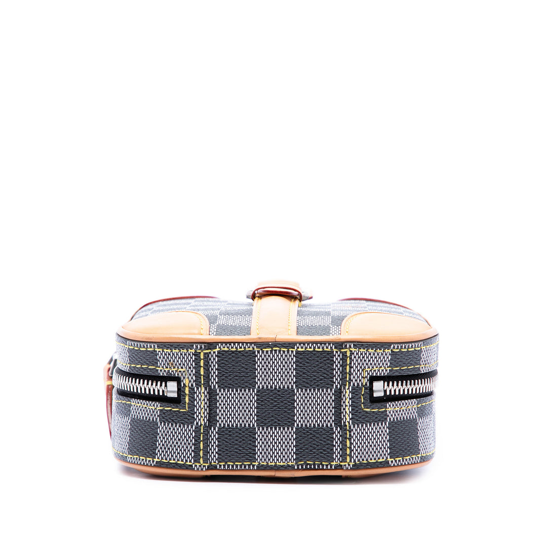 Louis Vuitton Sac à main Damier Colors Valisette Verticale Gris – vue 3 – GABY PARIS