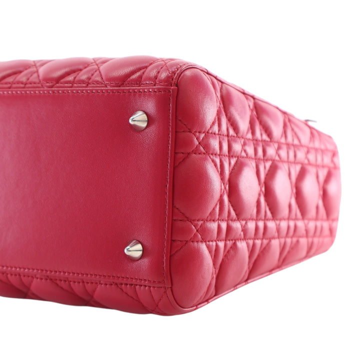 Lady Dior Cannage Moyen Cuir d'agneau Rouge