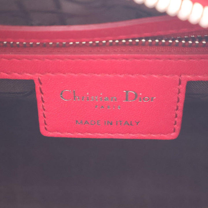 Lady Dior Cannage Moyen Cuir d'agneau Rouge