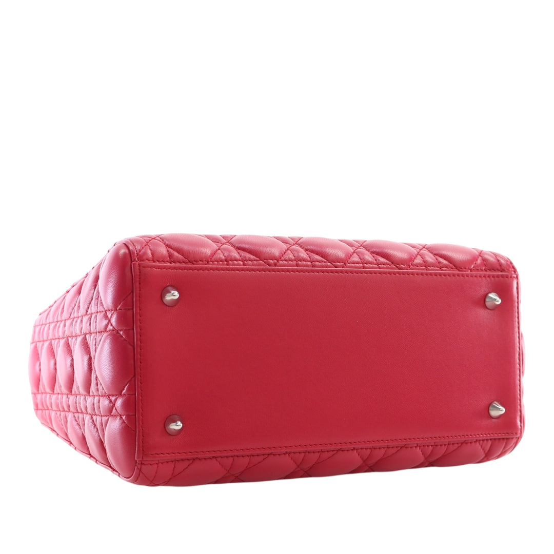 Lady Dior Cannage Moyen Cuir d'agneau Rouge