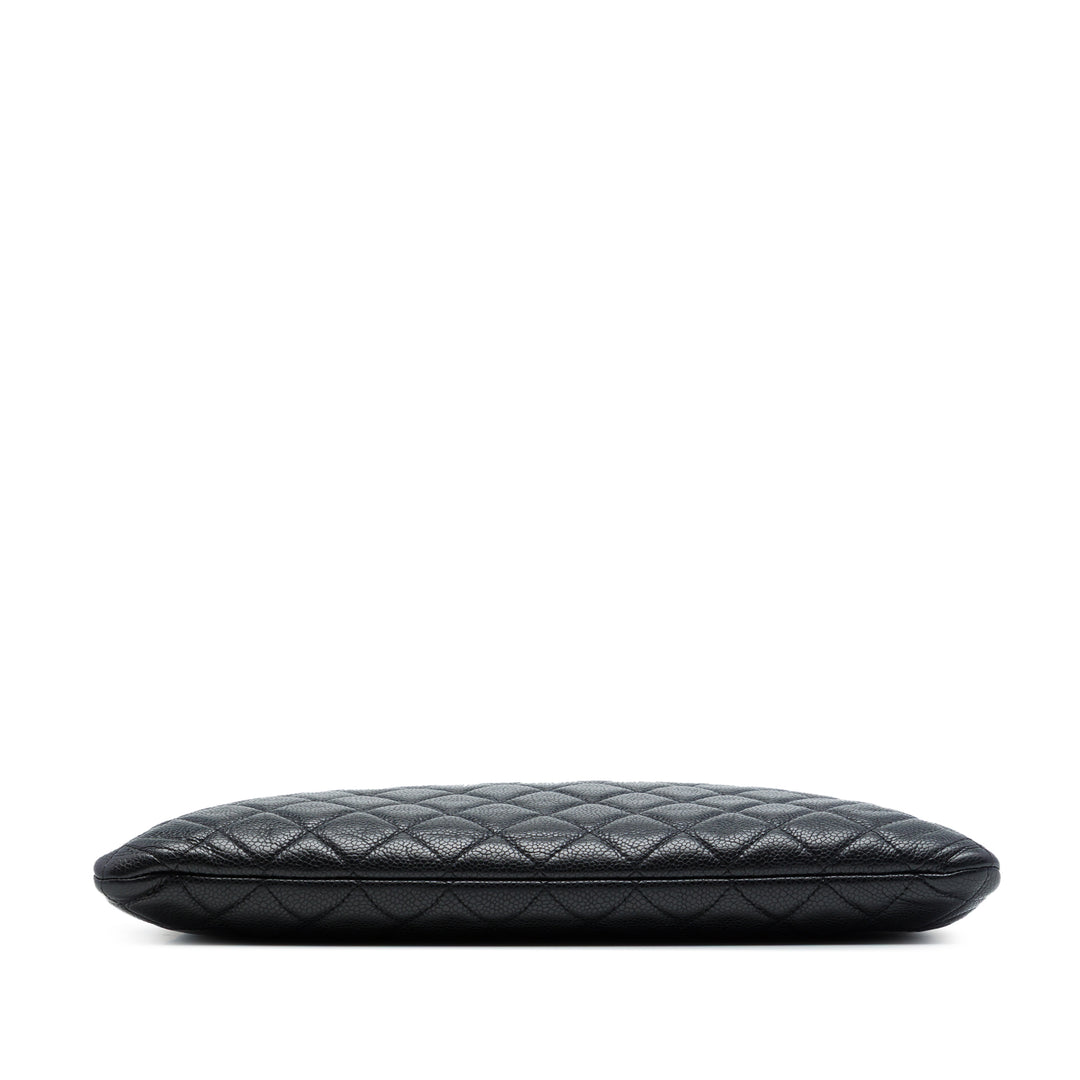 Matelassé O Étui Pochette Grand Cuir caviar Noir