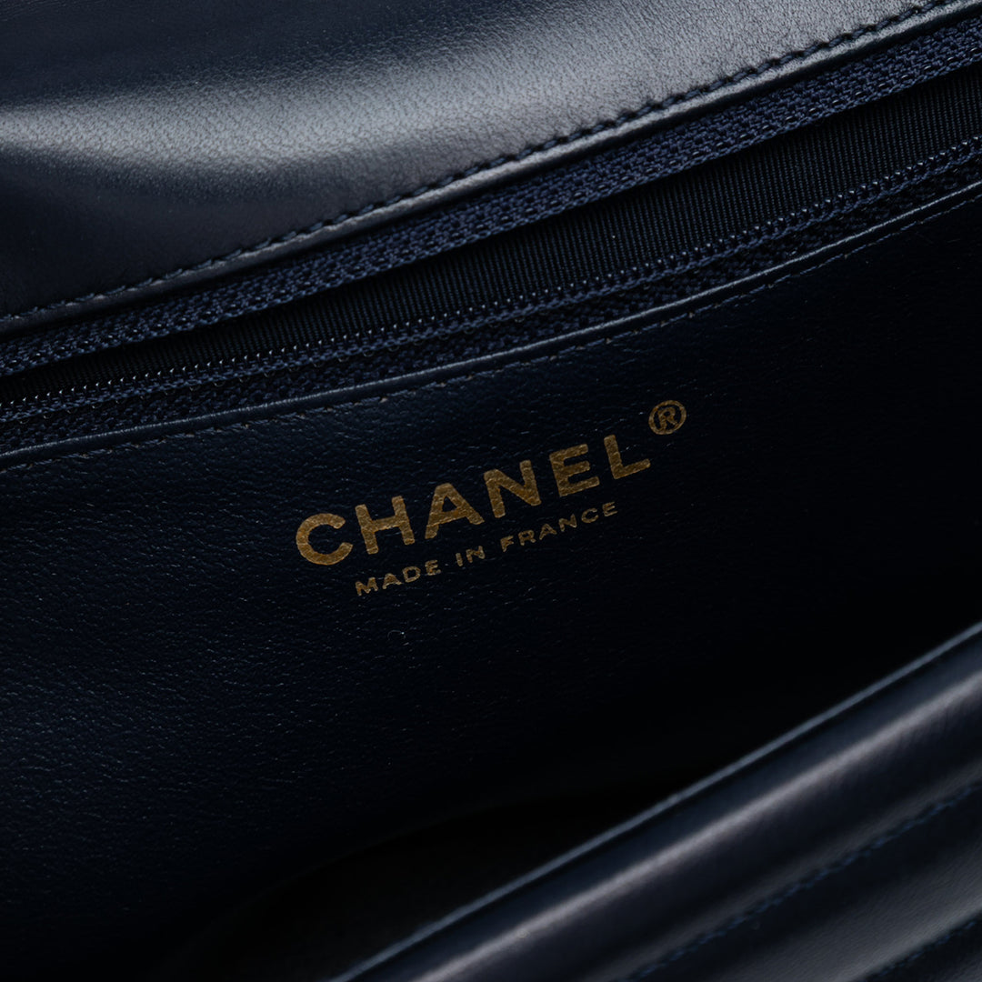 Chanel CC Horizontal Quilted Cuir d’agneau Double rabat Bleu