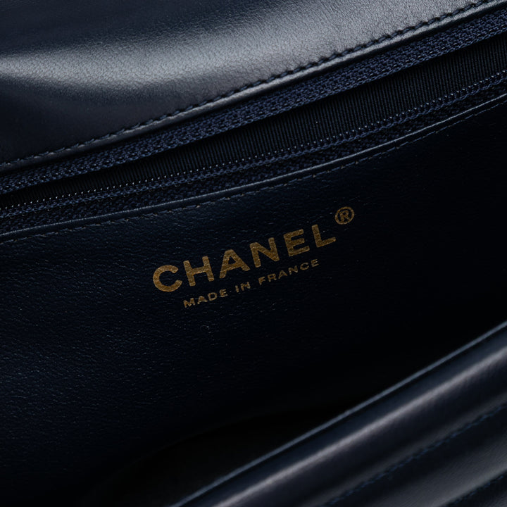 Chanel CC Horizontal Quilted Cuir d’agneau Double rabat Bleu