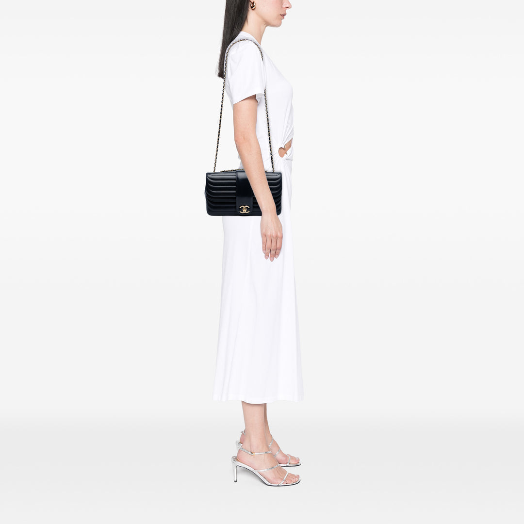 Chanel CC Horizontal Quilted Cuir d’agneau Double rabat Bleu