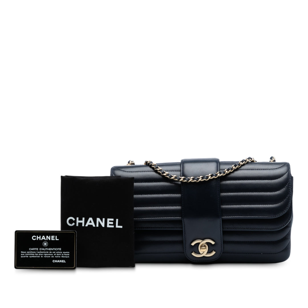Chanel CC Horizontal Quilted Cuir d’agneau Double rabat Bleu