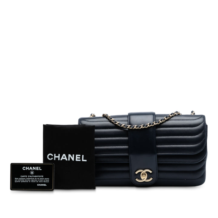 Chanel CC Horizontal Quilted Cuir d’agneau Double rabat Bleu