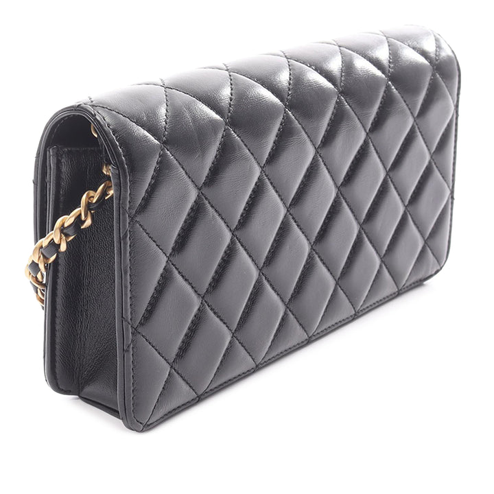 Chanel CC Matelassé Cuir d’agneau East West Simple rabat