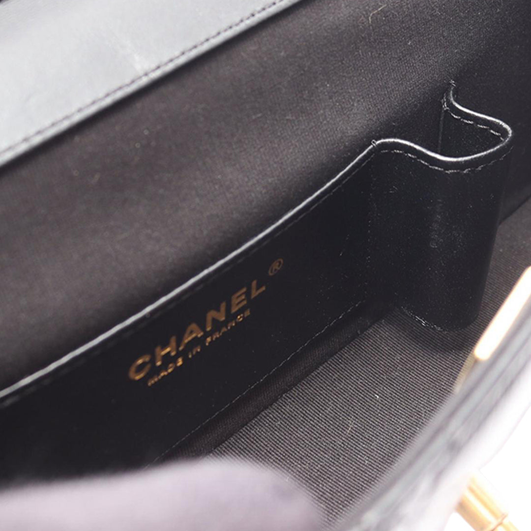 Chanel CC Matelassé Cuir d’agneau East West Simple rabat