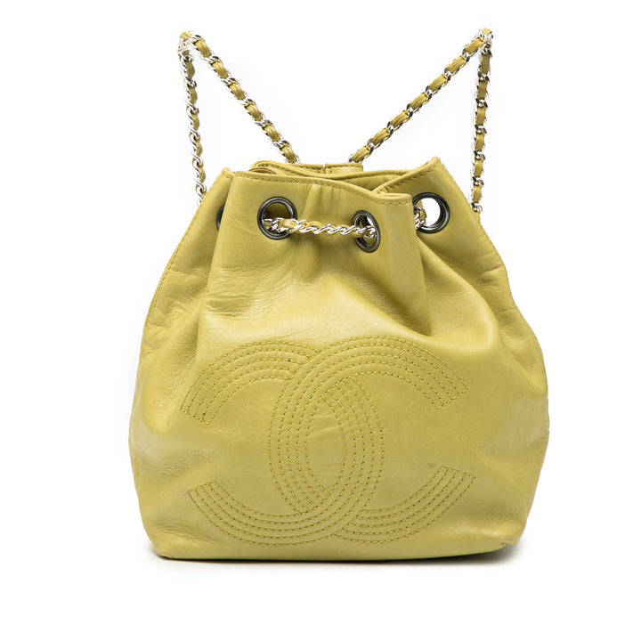 Chanel CC Cuir d’agneau Drawstring Sac à dos Vert