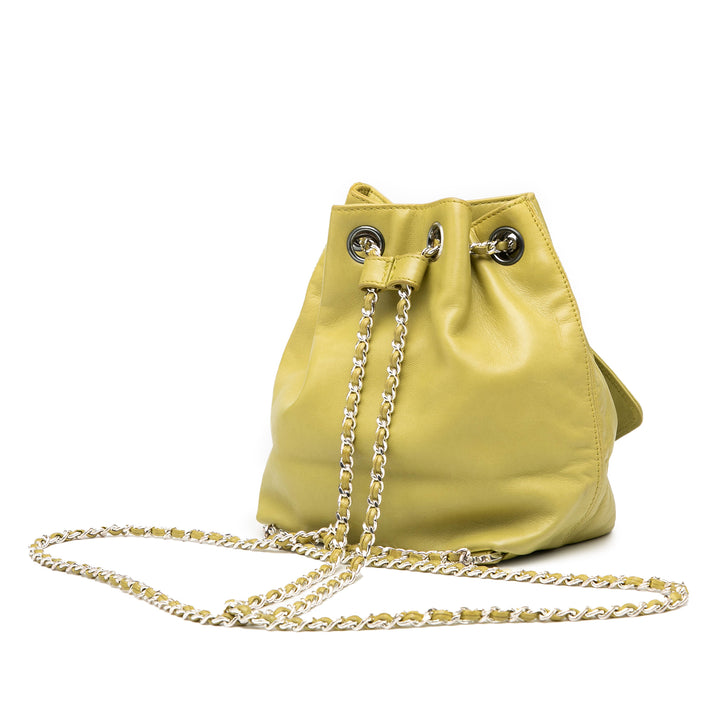 Chanel CC Cuir d’agneau Drawstring Sac à dos Vert