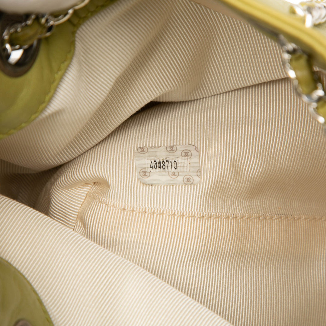 Chanel CC Cuir d’agneau Drawstring Sac à dos Vert