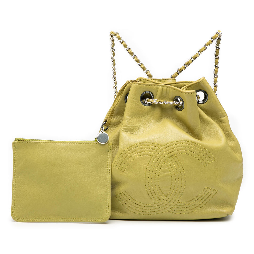 Chanel CC Cuir d’agneau Drawstring Sac à dos Vert
