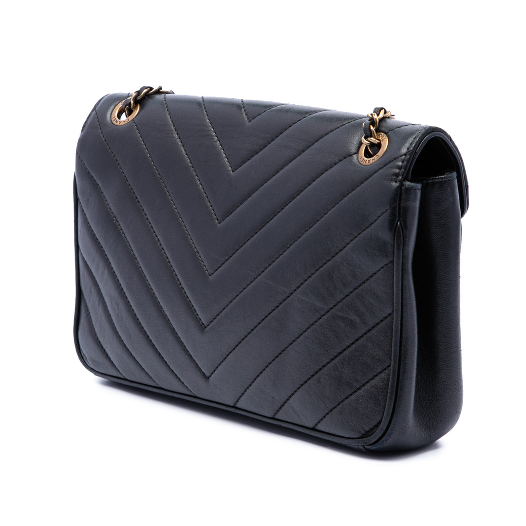 Chanel CC Matelassé Cuir d'agneau Pyramid à rabat