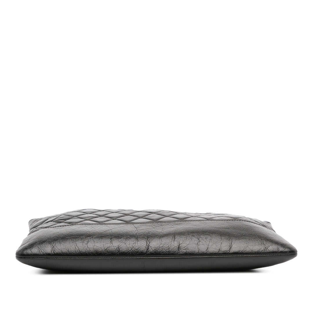 Chanel Large Aged Cuir de veau Gabrielle O Étui Pochette Noir