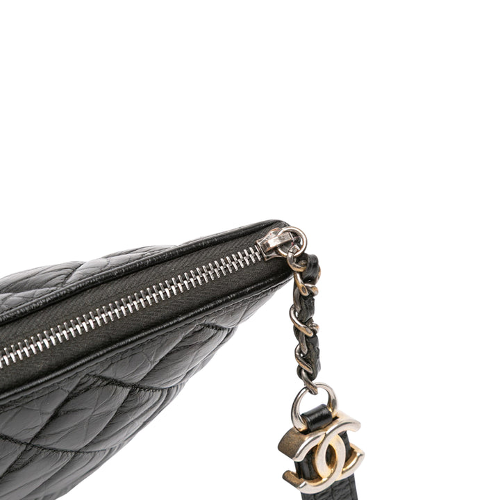 Chanel Large Aged Cuir de veau Gabrielle O Étui Pochette Noir