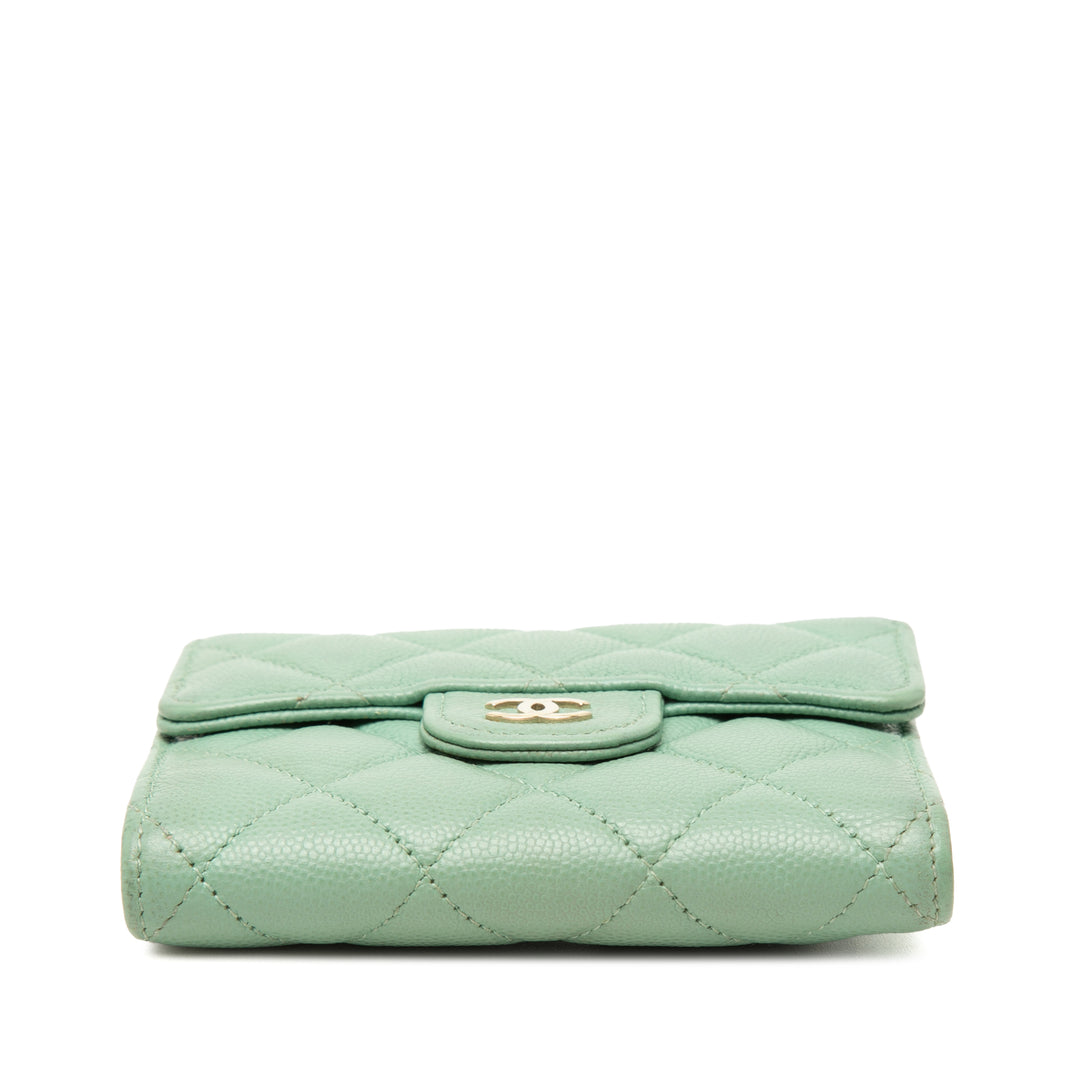 Chanel CC Matelassé Caviar Trifold Portefeuille