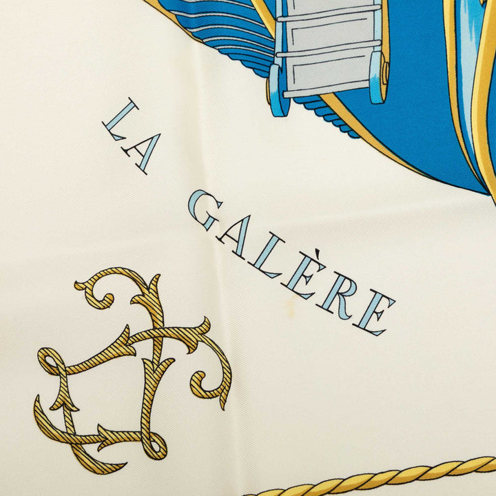 Vue Du Carrosse De Galere La Reale Foulard 90 Blanc