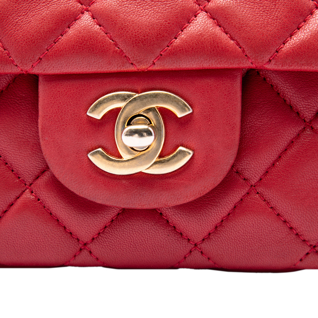 Chanel Medium Classic Cuir d’agneau Marine Charms Simple rabat