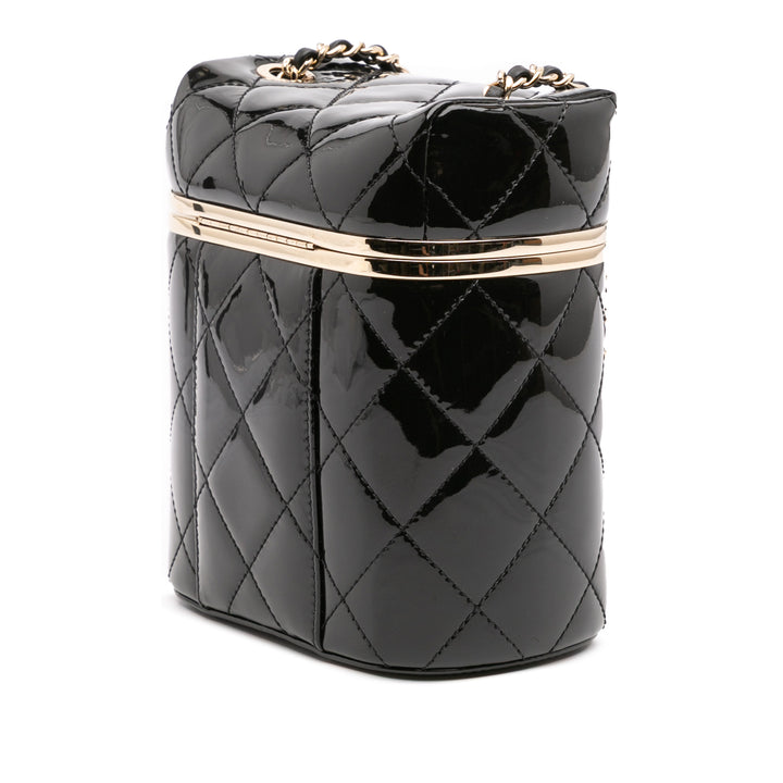 Chanel Matelassé Cuir verni Logo Chain Vanity