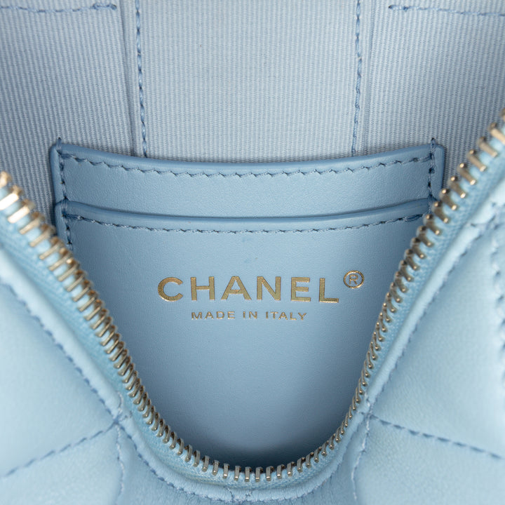 Chanel Mini CC Matelassé Cuir d’agneau Vertical Vanity