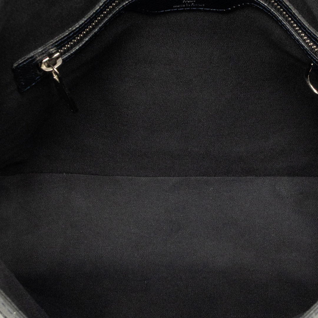 Louis Vuitton Taiga Roman MM
