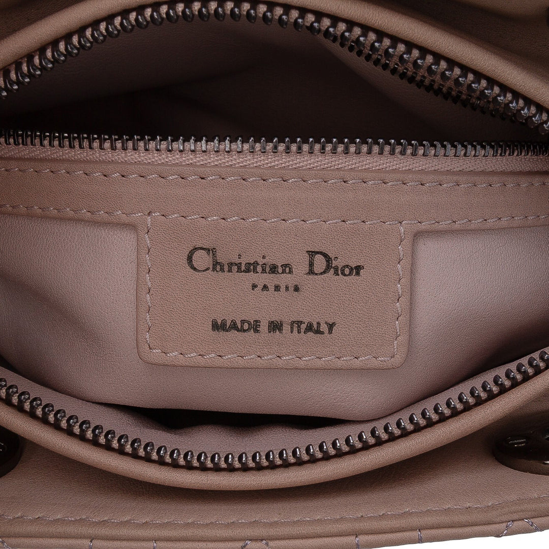 Dior Medium Cuir d’agneau Cannage Lady Dior Rose – GABY PARIS Authentique