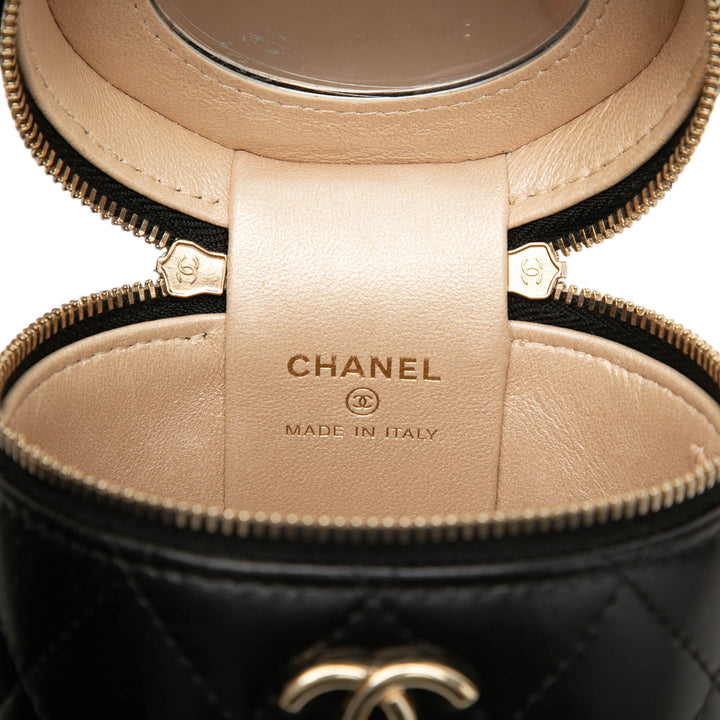 Chanel Matelassé Ruched Poignée Vanity Mini Cuir d'agneau Noir – vue 5 – GABY PARIS