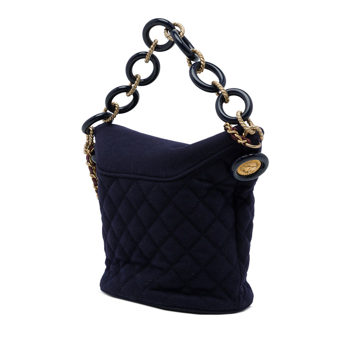 Chanel Paris Hamburg Matelassé Charms Sac seau Bleu – vue 2 – GABY PARIS
