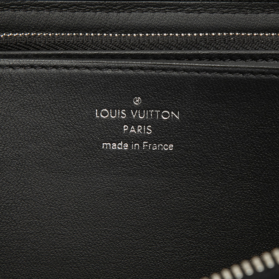 Louis Vuitton Monogram Mahina Zippy Portefeuille