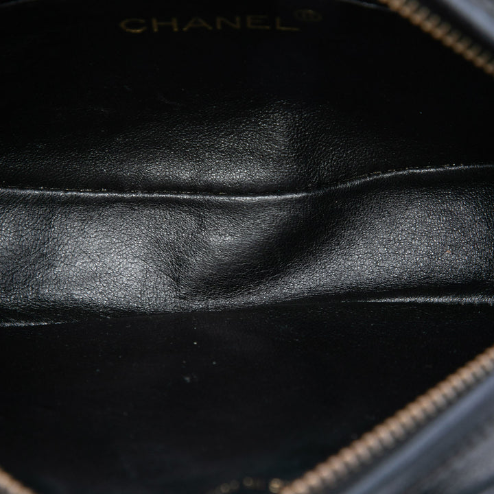 Chanel CC Cuir d’agneau Pompon Oval Sac caméra