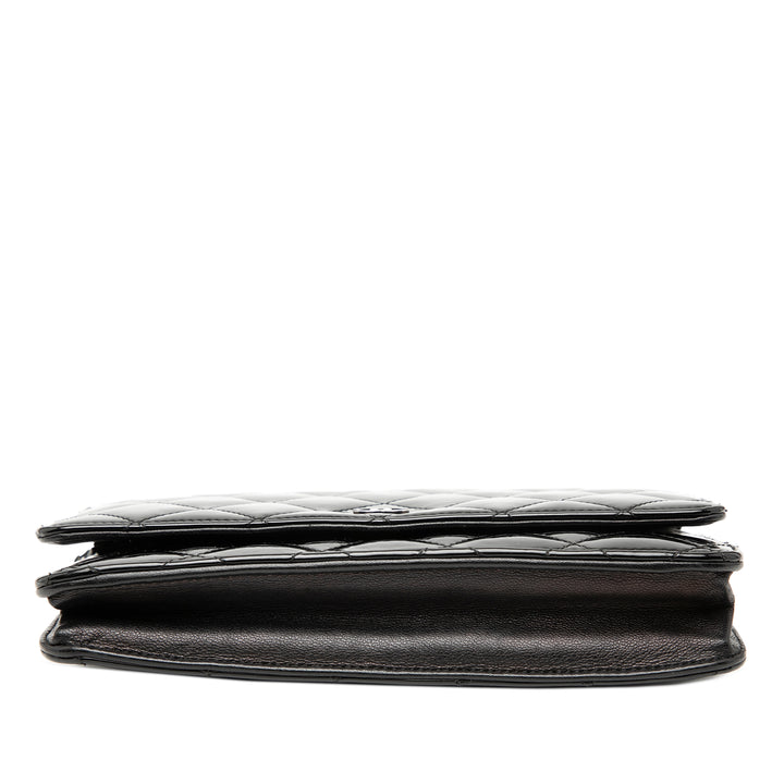 Chanel CC Matelassé Cuir verni Wallet on Chain