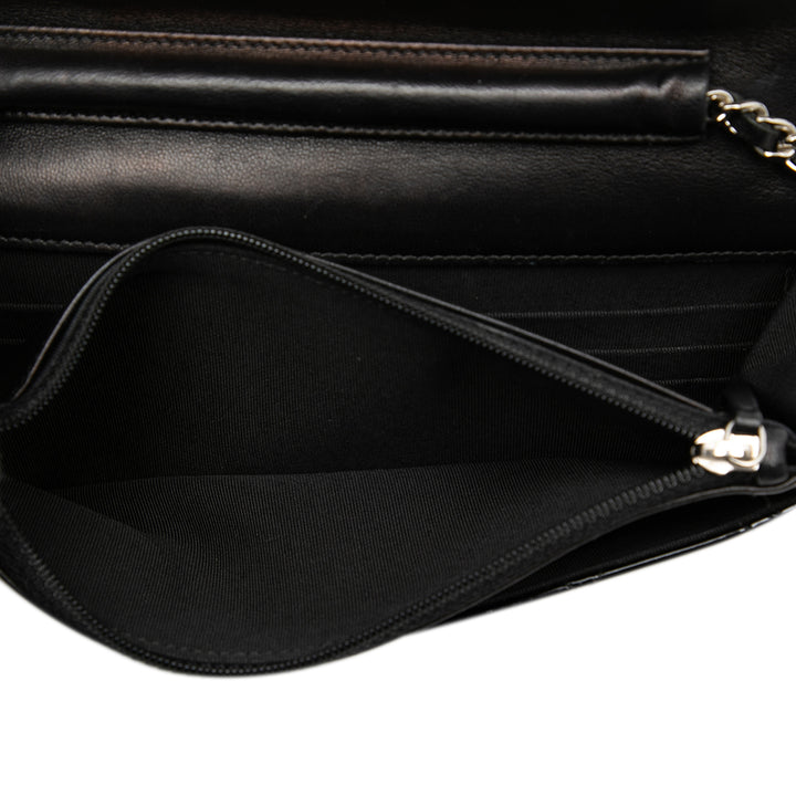 Chanel CC Matelassé Cuir verni Wallet on Chain