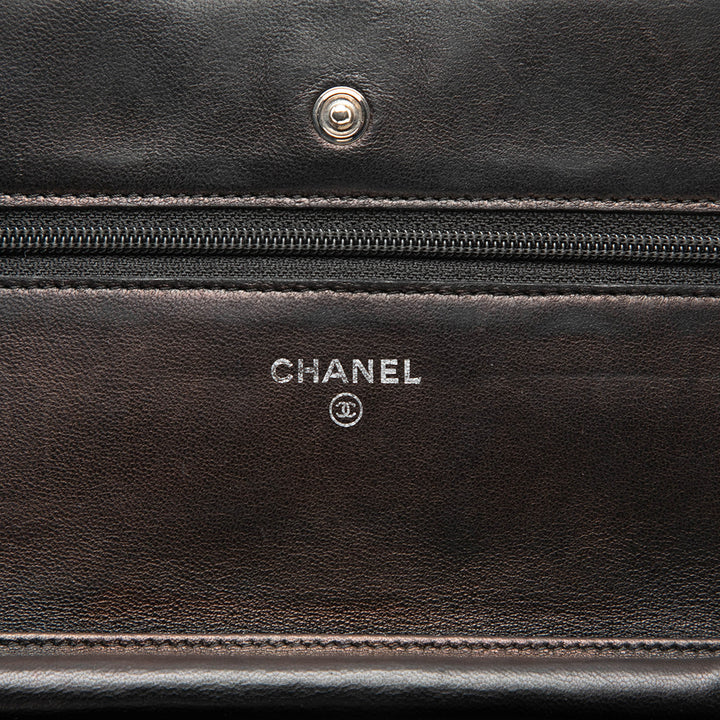 Chanel CC Matelassé Cuir verni Wallet on Chain