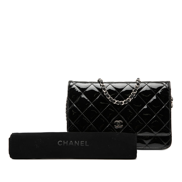 Chanel CC Matelassé Cuir verni Wallet on Chain