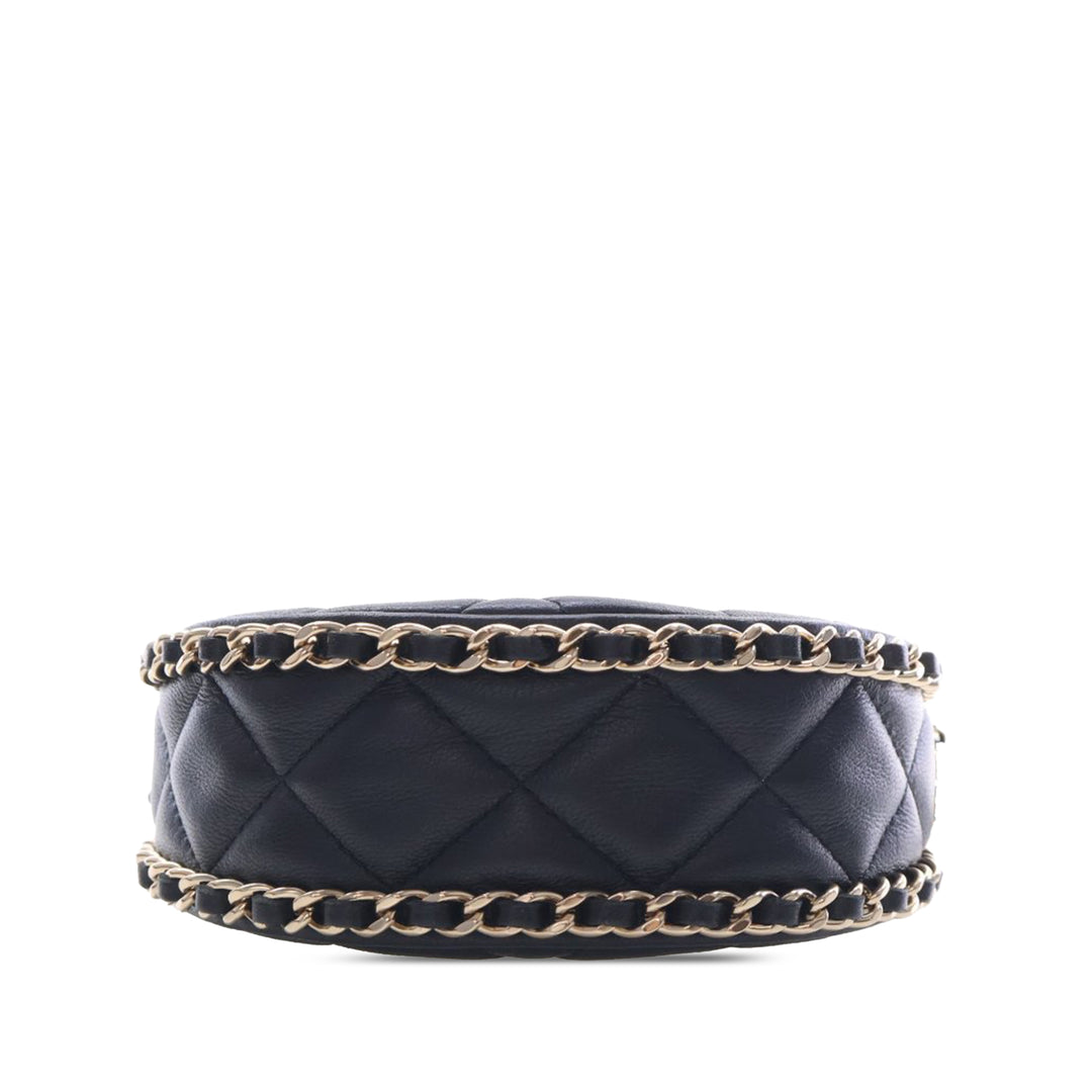 Chanel Mini Matelassé Cuir d’agneau Sac rond à chaîne Hook Hobo