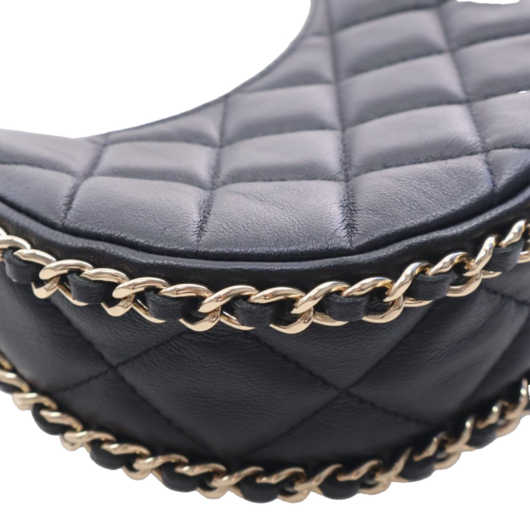 Chanel Mini Matelassé Cuir d’agneau Sac rond à chaîne Hook Hobo