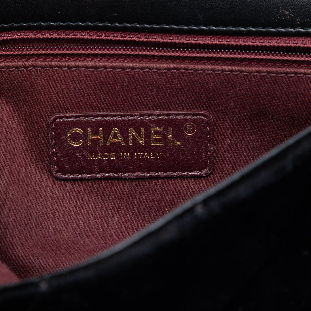 Chanel Small Matelassé Velours CC Œillets à rabat