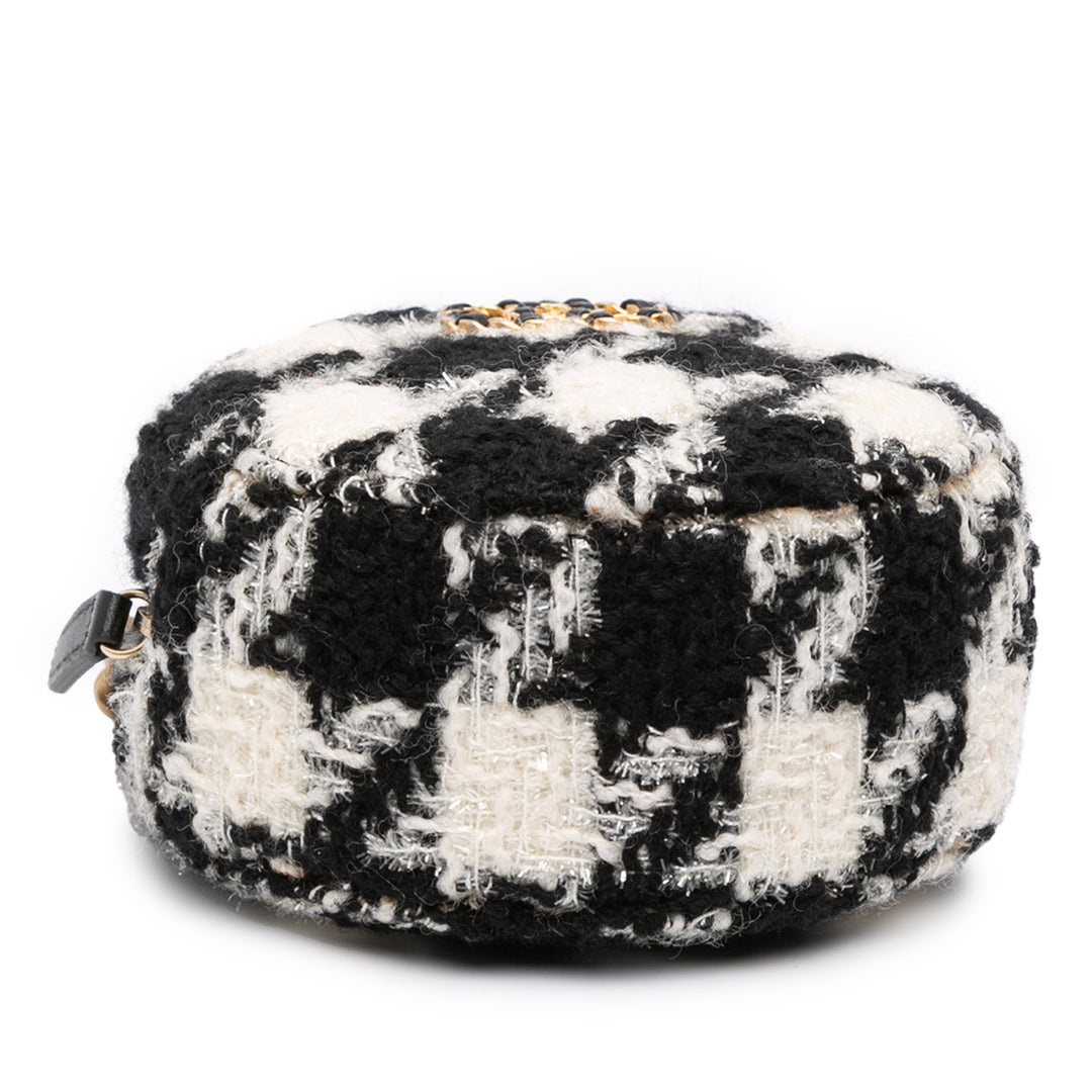 Chanel Tweed 19 Round Pochette with Chain and Coin Purse Blanc – GABY PARIS Authentique