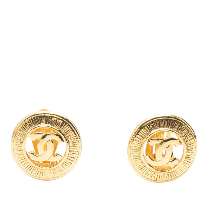 Chanel CC plaqué Sunburst Rond À clip Boucles d'oreilles Doré – vue principale – GABY PARIS