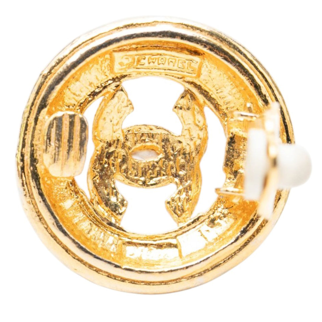 Chanel CC plaqué Sunburst Rond À clip Boucles d'oreilles Doré – vue 3 – GABY PARIS