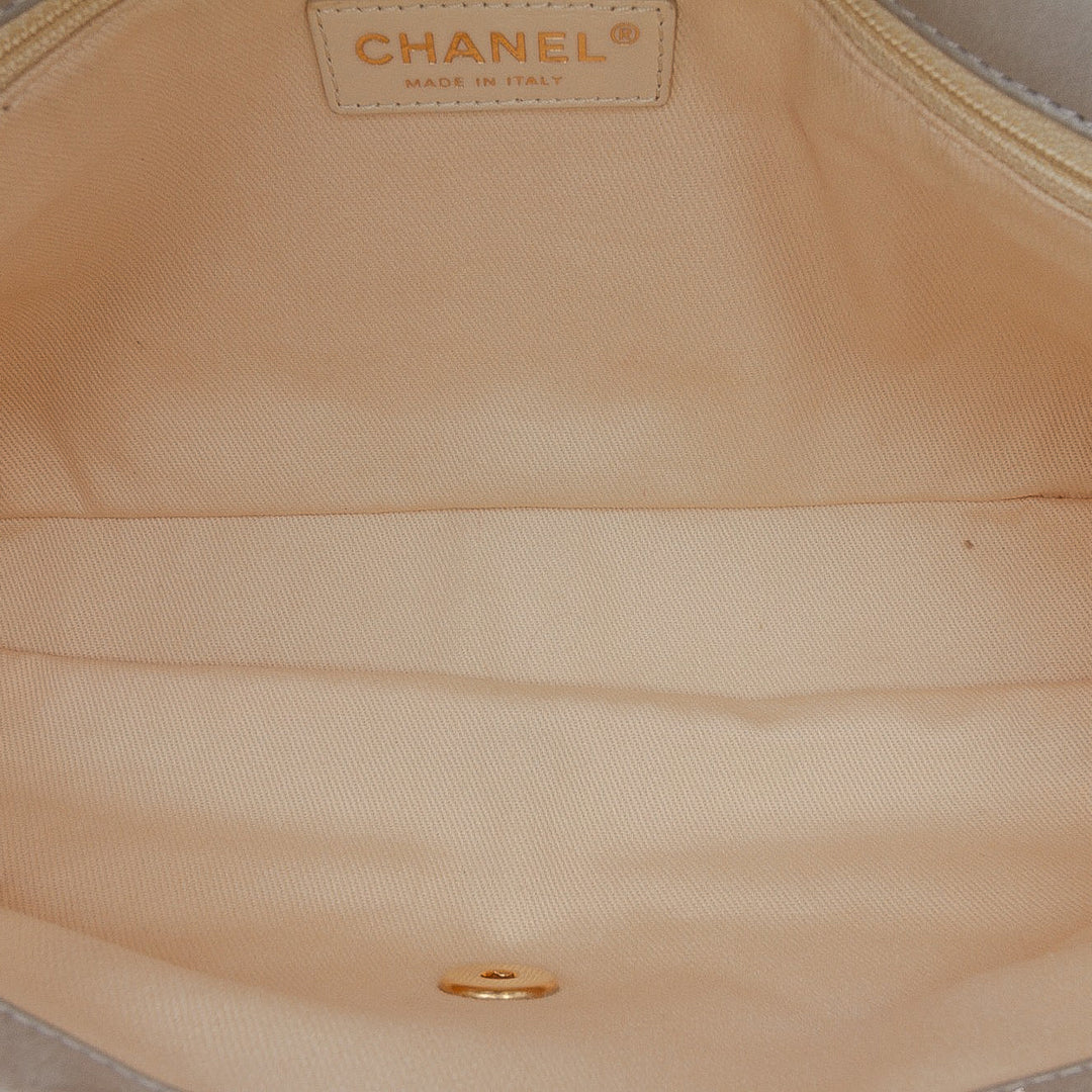 Chanel Matelassé Cuir de veau Chic Quilt à rabat