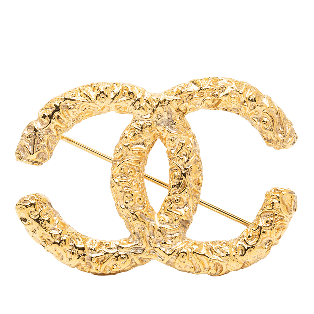 Chanel CC plaqué Baroque embossé Broche