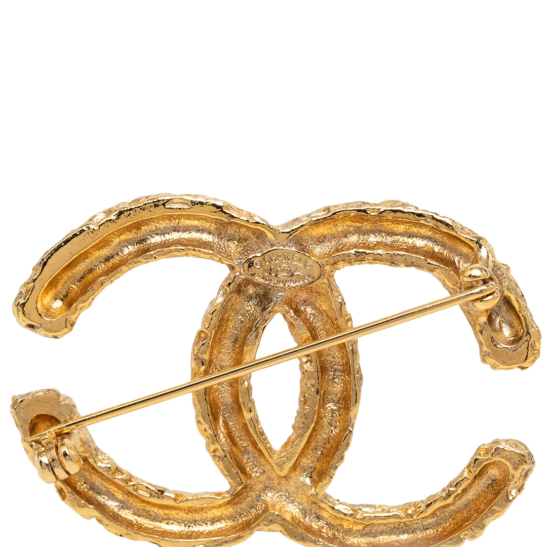 Chanel CC plaqué Baroque embossé Broche