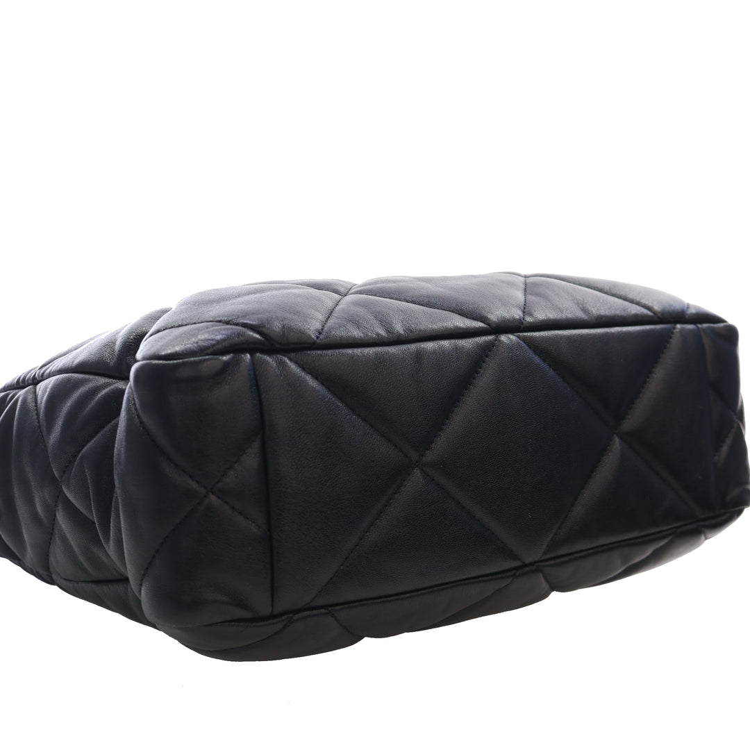 Chanel Cuir d’agneau Vertical 19 Shopping Cabas