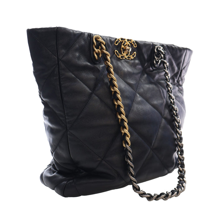 Chanel Cuir d’agneau Vertical 19 Shopping Cabas